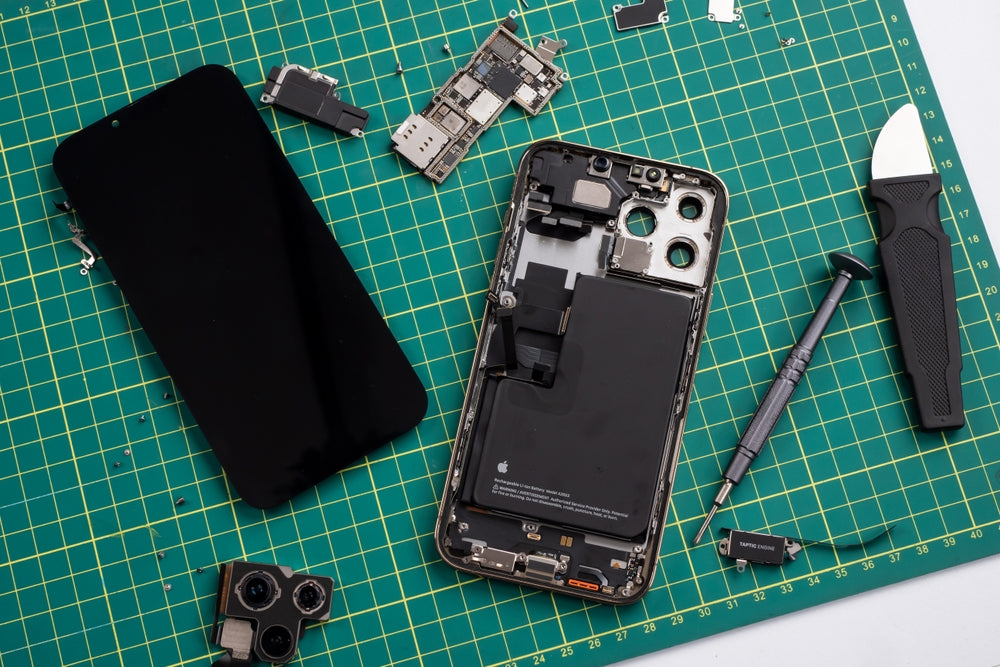 Where to Get Your Apple iPhone Screen Fixed Quickly in Greater Manchester